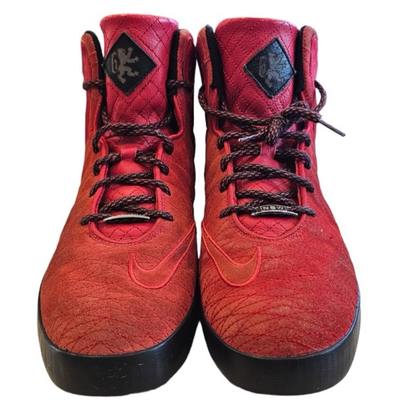 Nike Lebron 11 NSW Lifestyle Red Black Sneakers 616766 600 MENs Size 12 - Picture 3 of 8